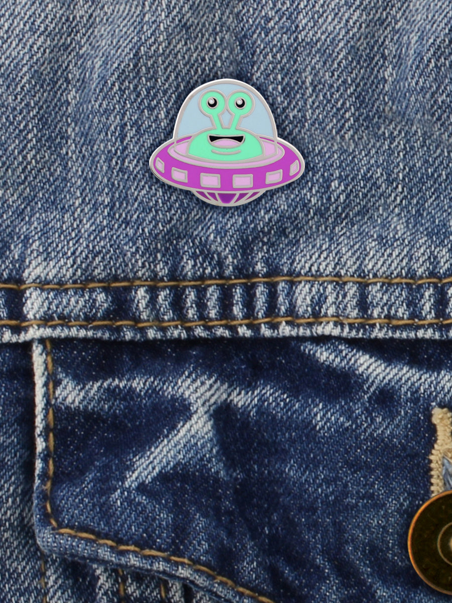 Funky Green Alien Enamel Pin Badge (GDS-001 )